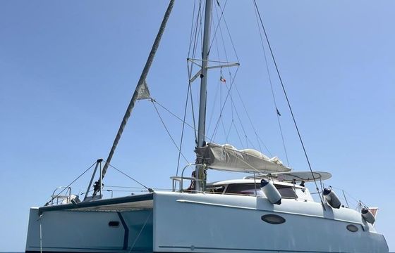 Catamaran Fountaine Pajot Lavezzi 40 12m