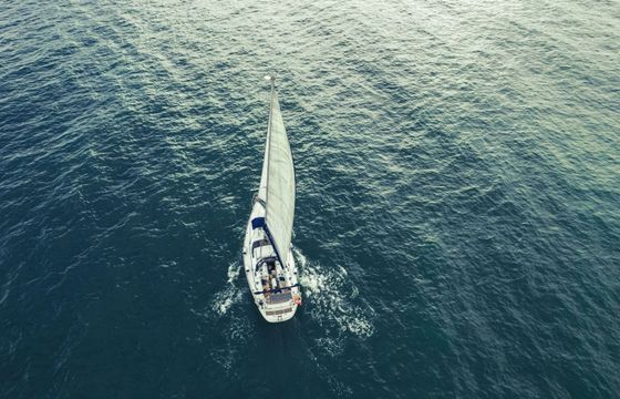 Sailboat Beneteau Oceanis 390 12m