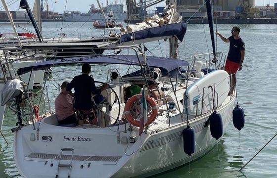 Sailboat Beneteau Oceanis 390 12m