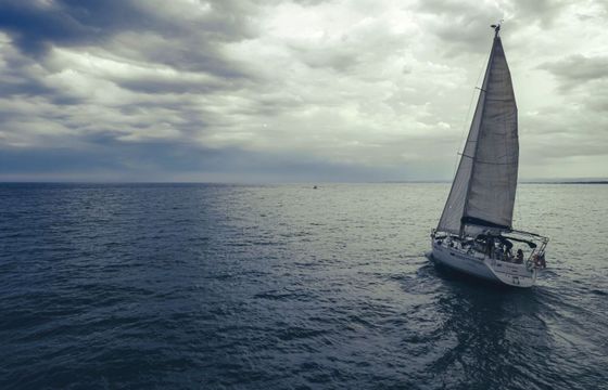 Sailboat Beneteau Oceanis 390 12m