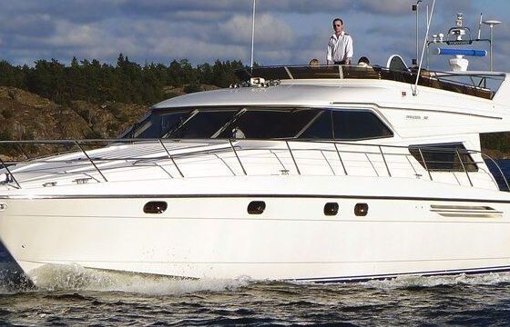 Motorboat Princess 58 1350hp