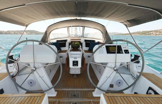 Sailboat Hanse Yachts Hanse 458 - 3 cab. 14.04m