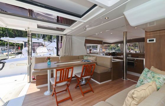 Catamaran Catana Group Bali 4.2 - 4 + 1 cab. 12m