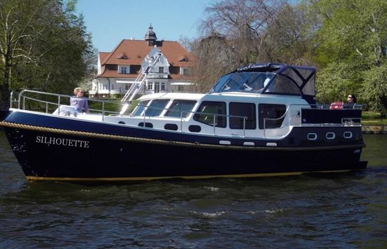 Motorboat Gruno 35 K Classic 100hp
