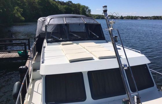Motorboat Gruno 35 K Classic 100hp