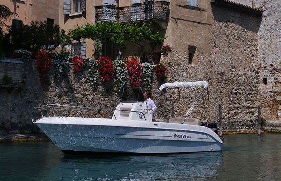 Motorboat Mingolla BRAVA 22 - SENZA SKIPPER 150hp