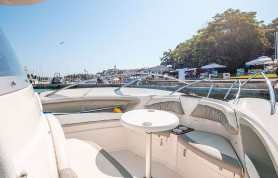 Motorboat QUICKSILVER 720 COMMANDER 225hp