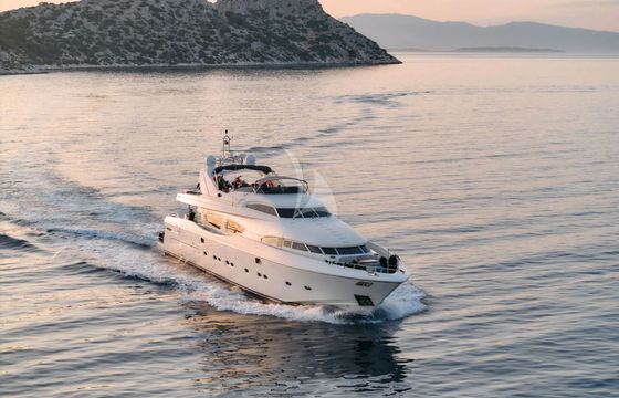 Motor yacht Posillipo Technema 95s 4000hp