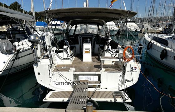 Sailboat Bénéteau Oceanis 38.1 - 2 cab. 11m