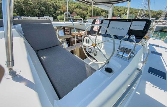 Catamaran Fountaine Pajot Fountaine Pajot New 41 Quatuor 4 11m