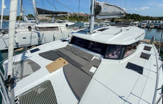 Catamaran Fountaine Pajot Fountaine Pajot New 41 Quatuor 4 11m