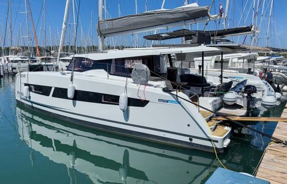 Catamaran Fountaine Pajot Fountaine Pajot New 41 Quatuor 4 11m