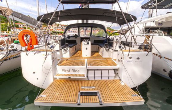 Sailboat Jeanneau Sun Odyssey 490 - 5 + 1 cab. 14m