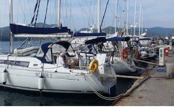 Sailboat BENETEAU OCEANIS 37 11.55m