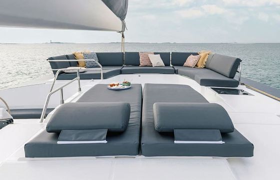Catamaran Fountaine Pajot Aura 51 16m
