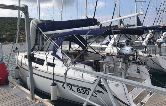 Sailboat BAVARIA CRUISER 34 10.2m