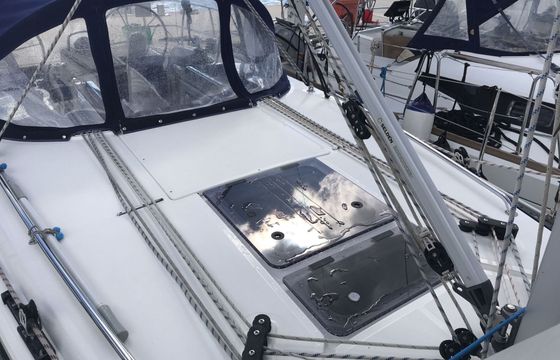 Sailboat BAVARIA CRUISER 34 10.2m