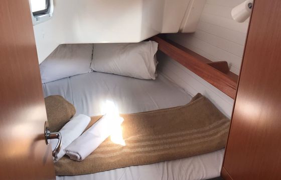 Sailboat BAVARIA CRUISER 34 10.2m