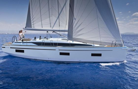 Sailboat Bavaria C42 /3cab 12m