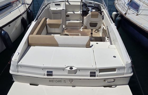 Motorboat Bayliner 642 CUDDY 135hp
