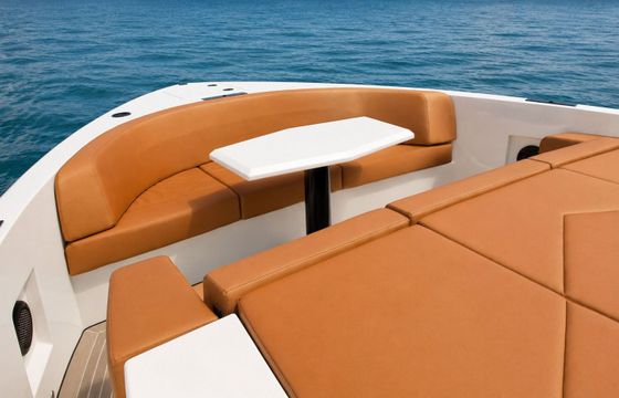 Motor yacht Vanquish Yachts VQ43 Mk2 880hp