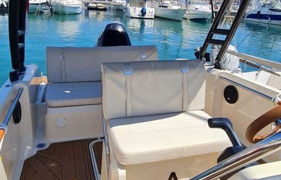 Motorboat Invictus 190 115hp