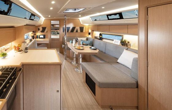 Sailboat Bavaria Yachtbau Bavaria C42 12m