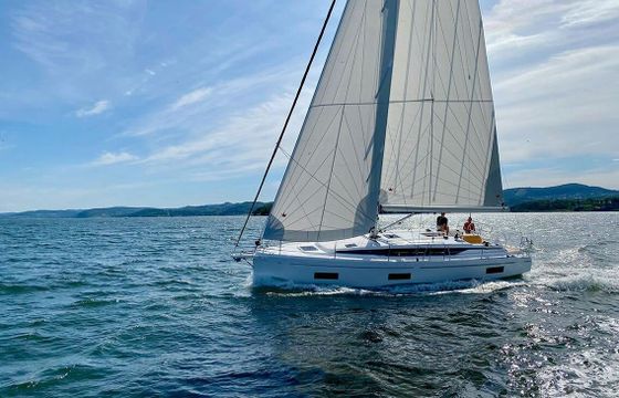 Sailboat Bavaria Yachtbau Bavaria C42 12m