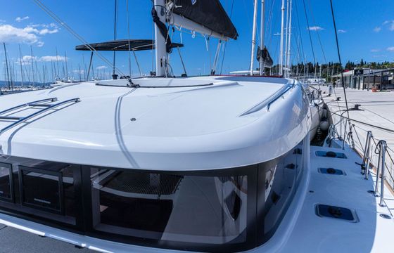 Catamaran Lagoon-Bénéteau Lagoon 40 - 4 + 2 cab 11m