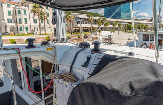 Catamaran Lagoon-Bénéteau Lagoon 40 - 4 + 2 cab 11m