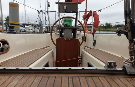 Sailboat Van Roamdonck Ann-35 10.88m