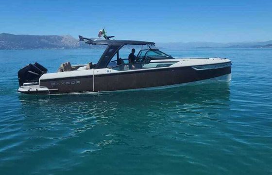 Motorboat Saxdor GTO 320 600hp