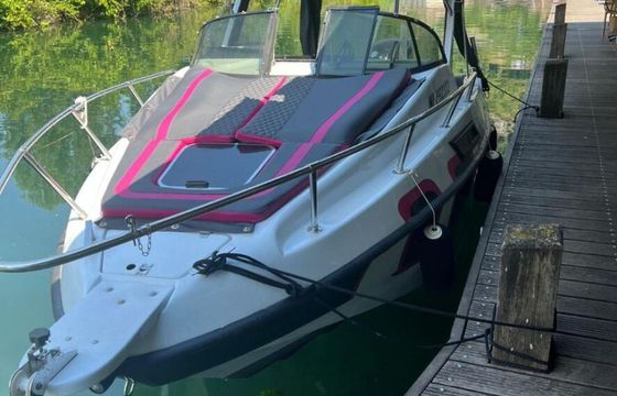 Motorboat Saver Manta 620 cabine 150hp