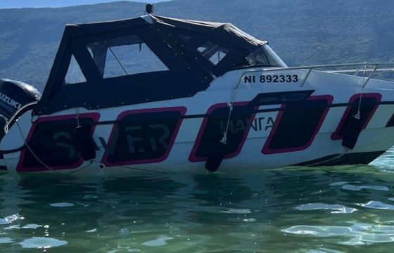 Motorboat Saver Manta 620 cabine 150hp