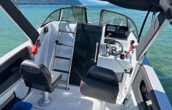 Motorboat Saver Manta 620 cabine 150hp