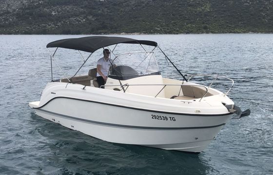 Motorboat Quicksilver Activ 805 Open 225hp
