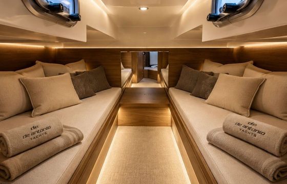 Motorboat De antonio D34 600hp
