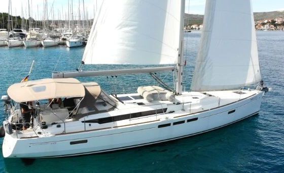 Sailboat Sun Odyssey 519 15.75m