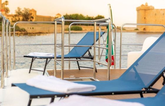 Motor yacht Versilcraft 31
