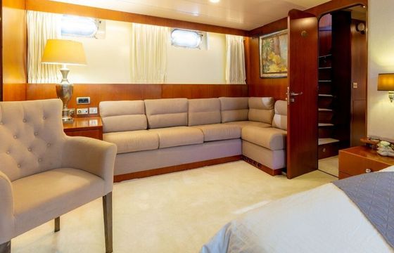 Motor yacht Versilcraft 31