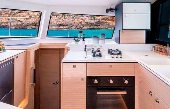 Catamaran Nautitech 44 Open 13m