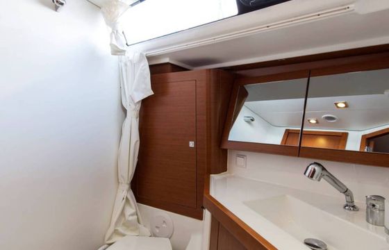 Sailboat Oceanis 45 13m