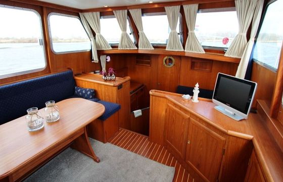 Houseboat Veha Euroclassic 145hp