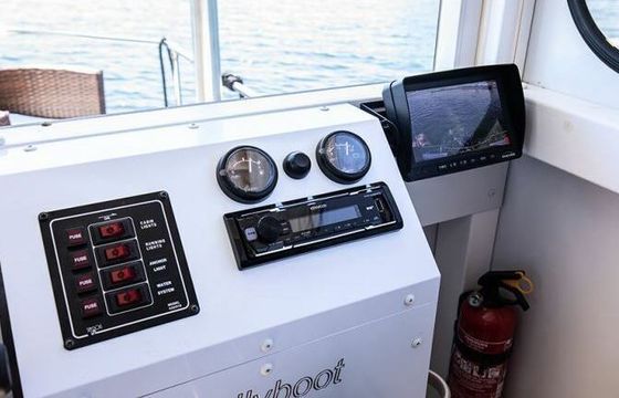 Houseboat Rolly Max 8.2