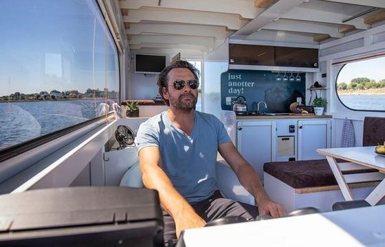 Houseboat Rolly Max 8.2