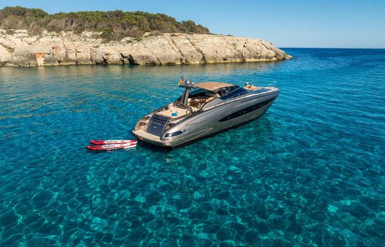 Motor yacht Riva 63 Virtus 2272hp
