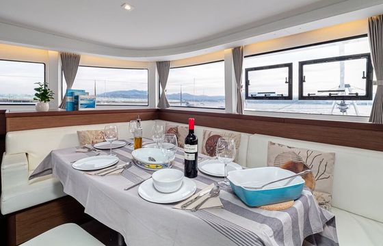 Catamaran Lagoon 42 12.79m