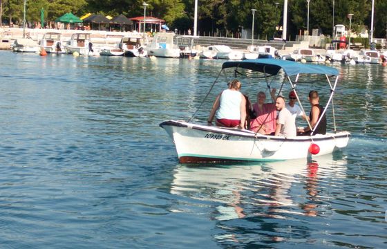 Boat without licence  Elan Pasara