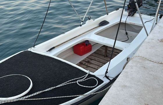 Boat without licence  Elan Pasara