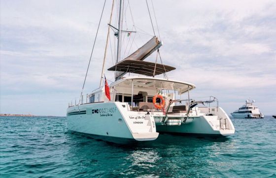 Catamaran Lagoon 450F 13.76m